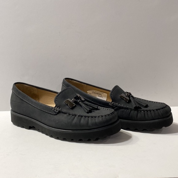 Wirth "NWOB" Women's Gray Suede Tassel Slip On Original Moccasin Loafers Sz 5.5 - Picture 2 of 11